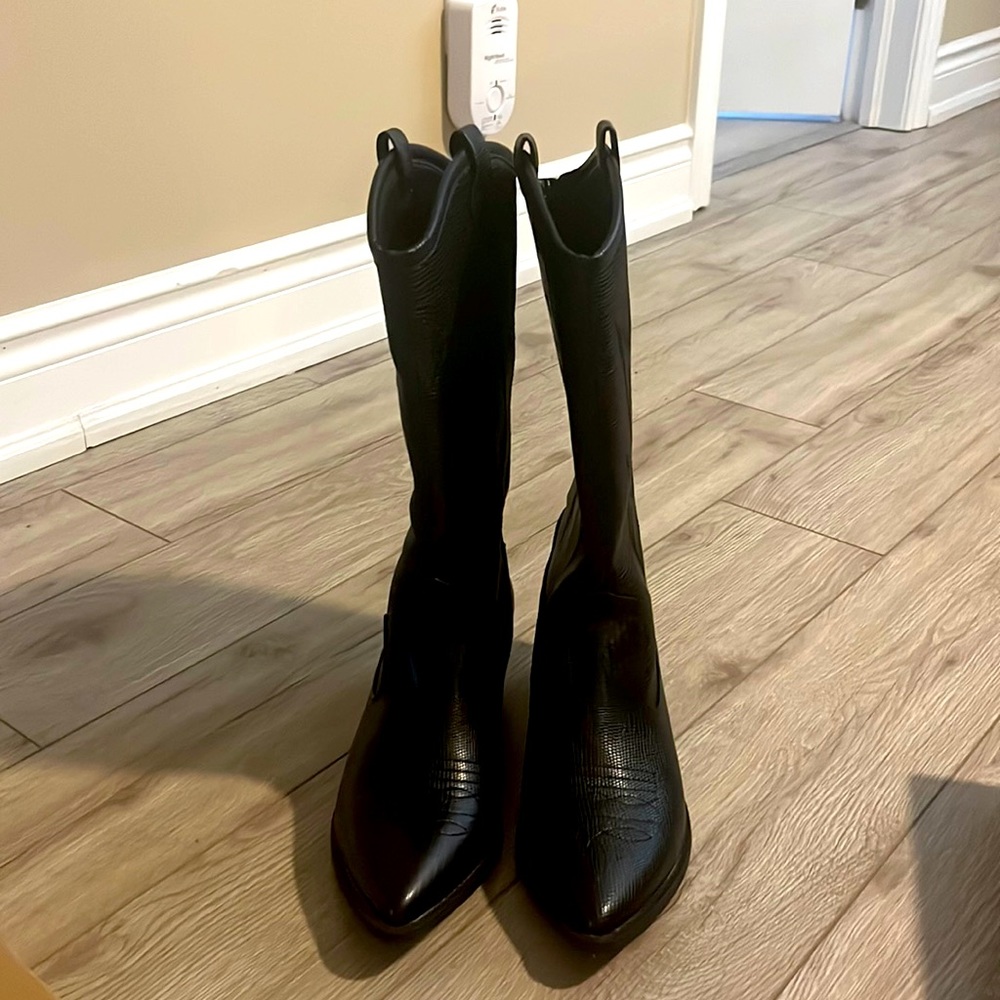 Dirty Laundry Cowboy Boots- Size 10